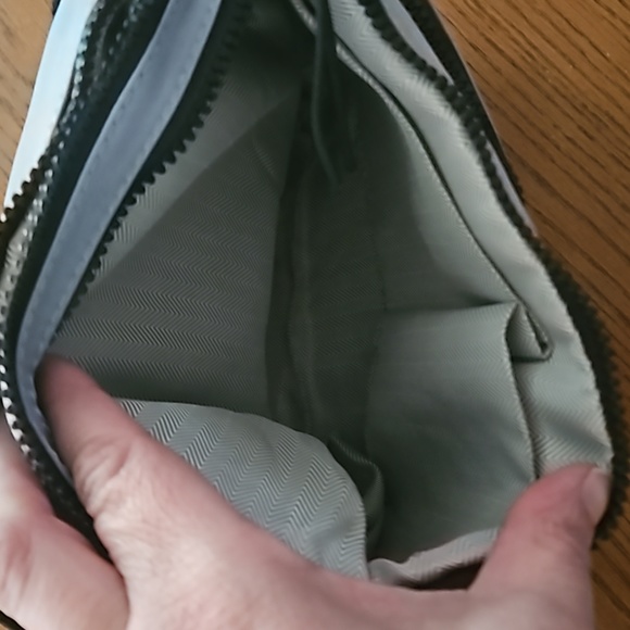 Womens Soulder Bag - Picture 4 of 7